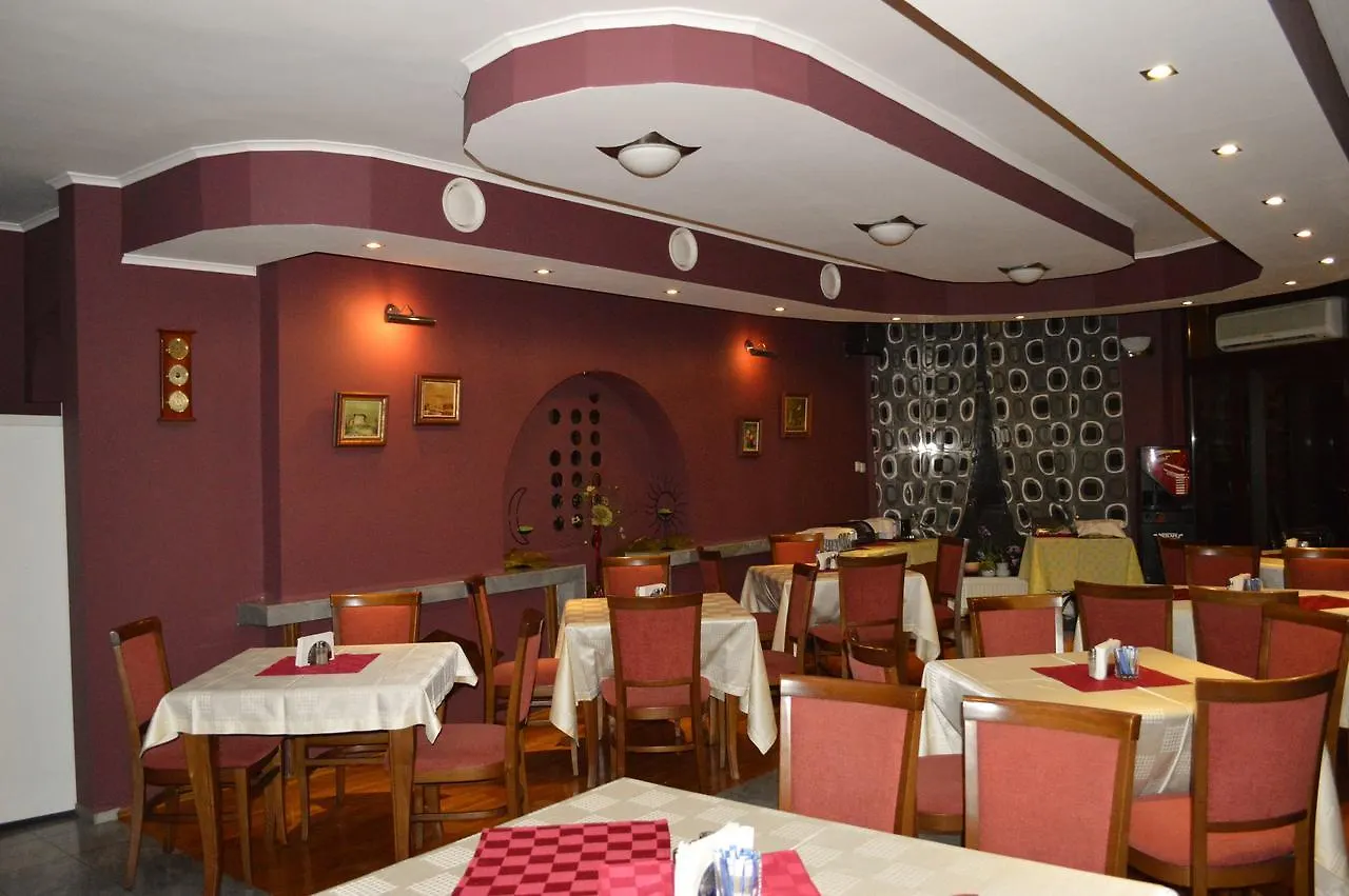 Hotel Drama Бургас 3*,